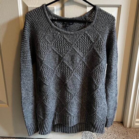 American Eagle Grey Sweater - Picture 1 of 3